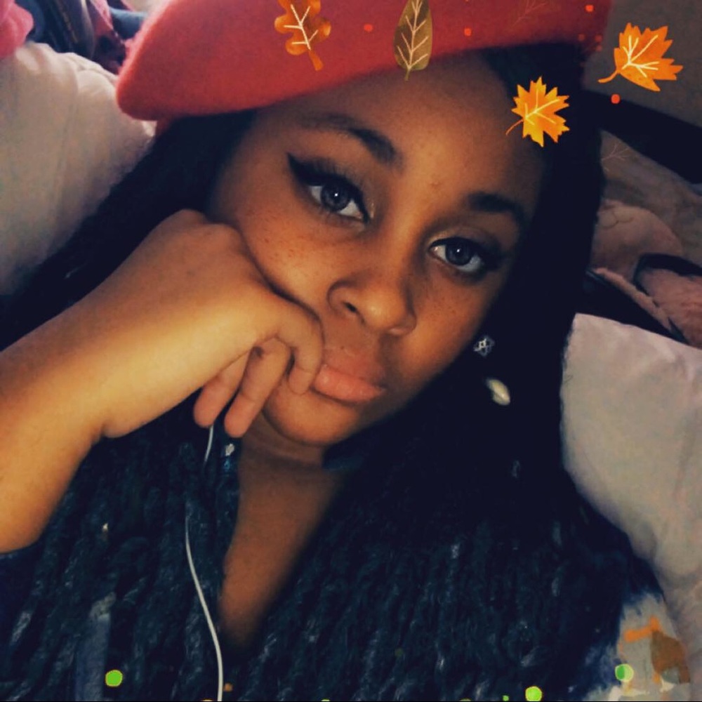 Meet your Posher, Camiah